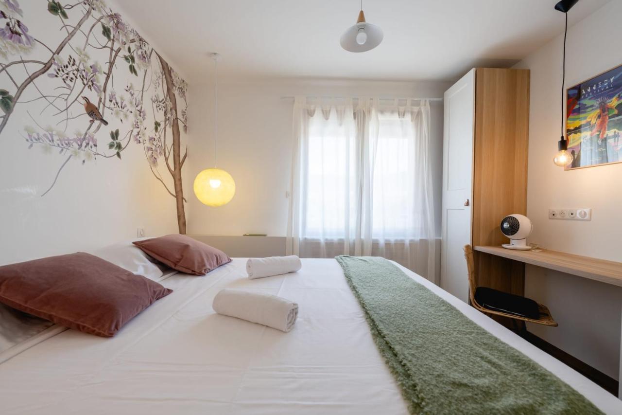 Les Hirondelles - Appartement 3 Chambres A Анси Екстериор снимка